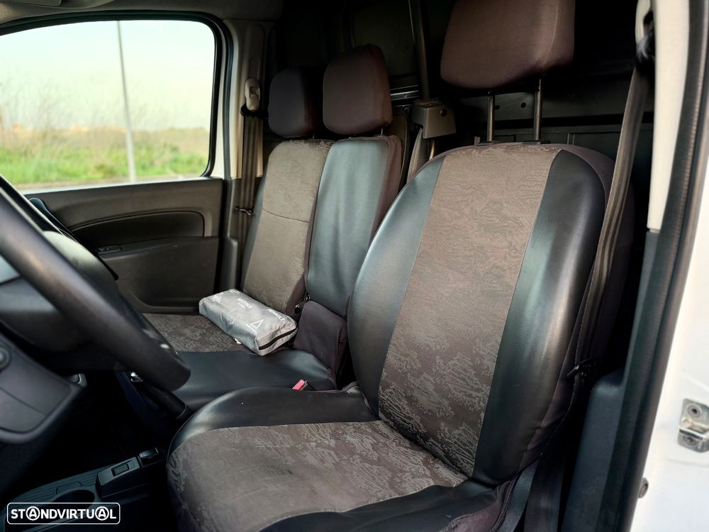 Renault Kangoo A/C - 3