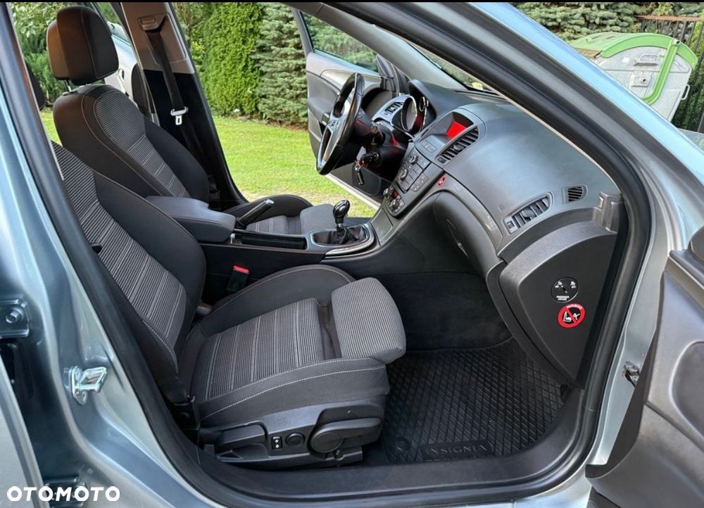 Opel Insignia - 21