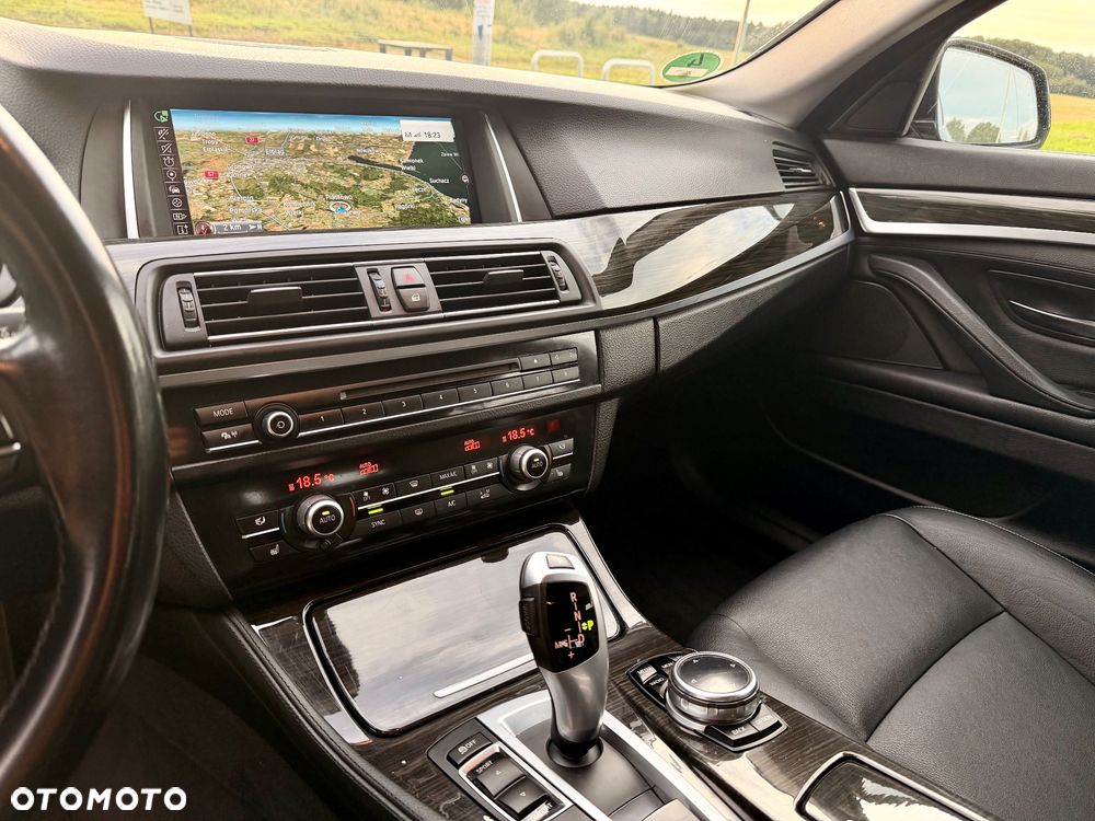 BMW Seria 5 520d Luxury Line - 21