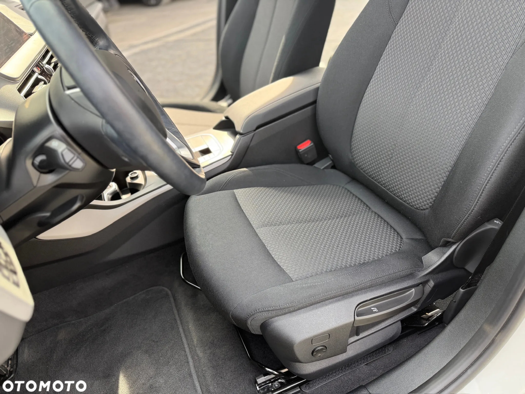 BMW Seria 1 120i Advantage - 19
