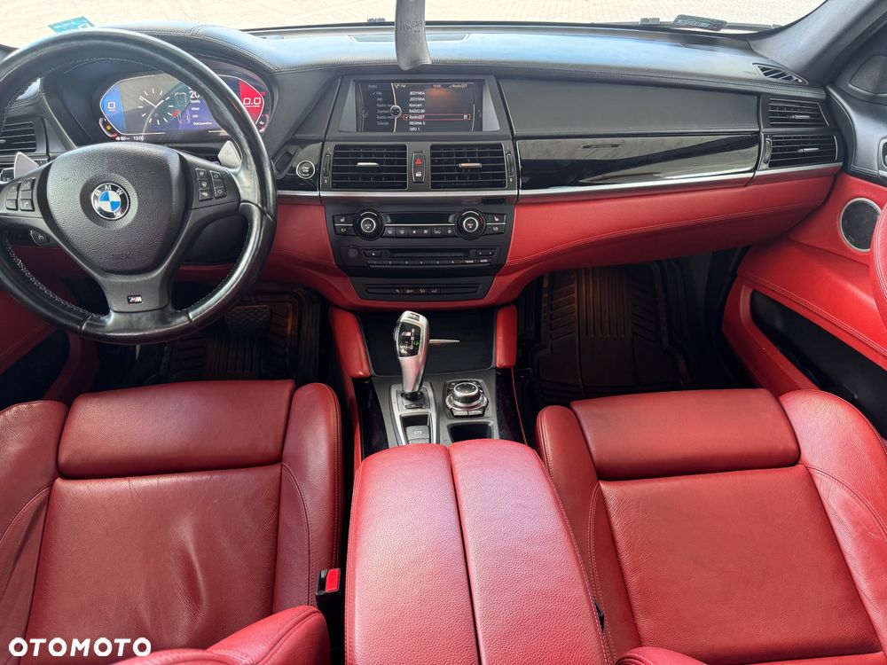 BMW X6M - 24