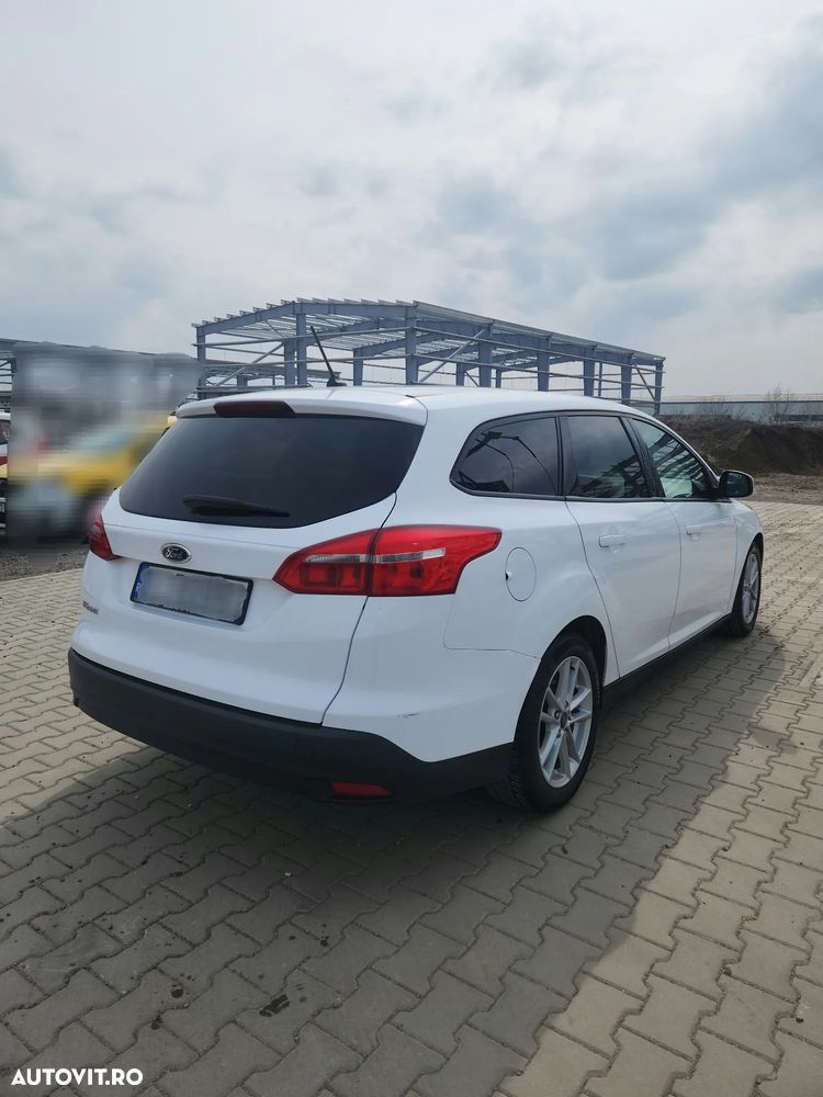 Ford Focus - 4