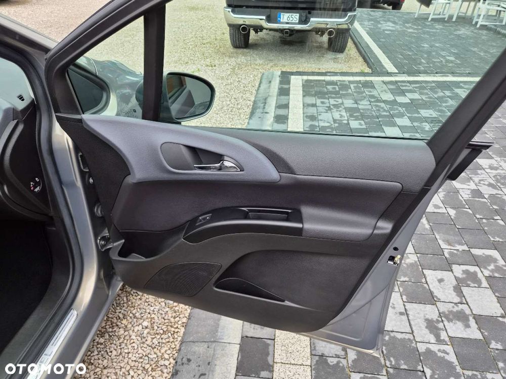 Opel Meriva - 22
