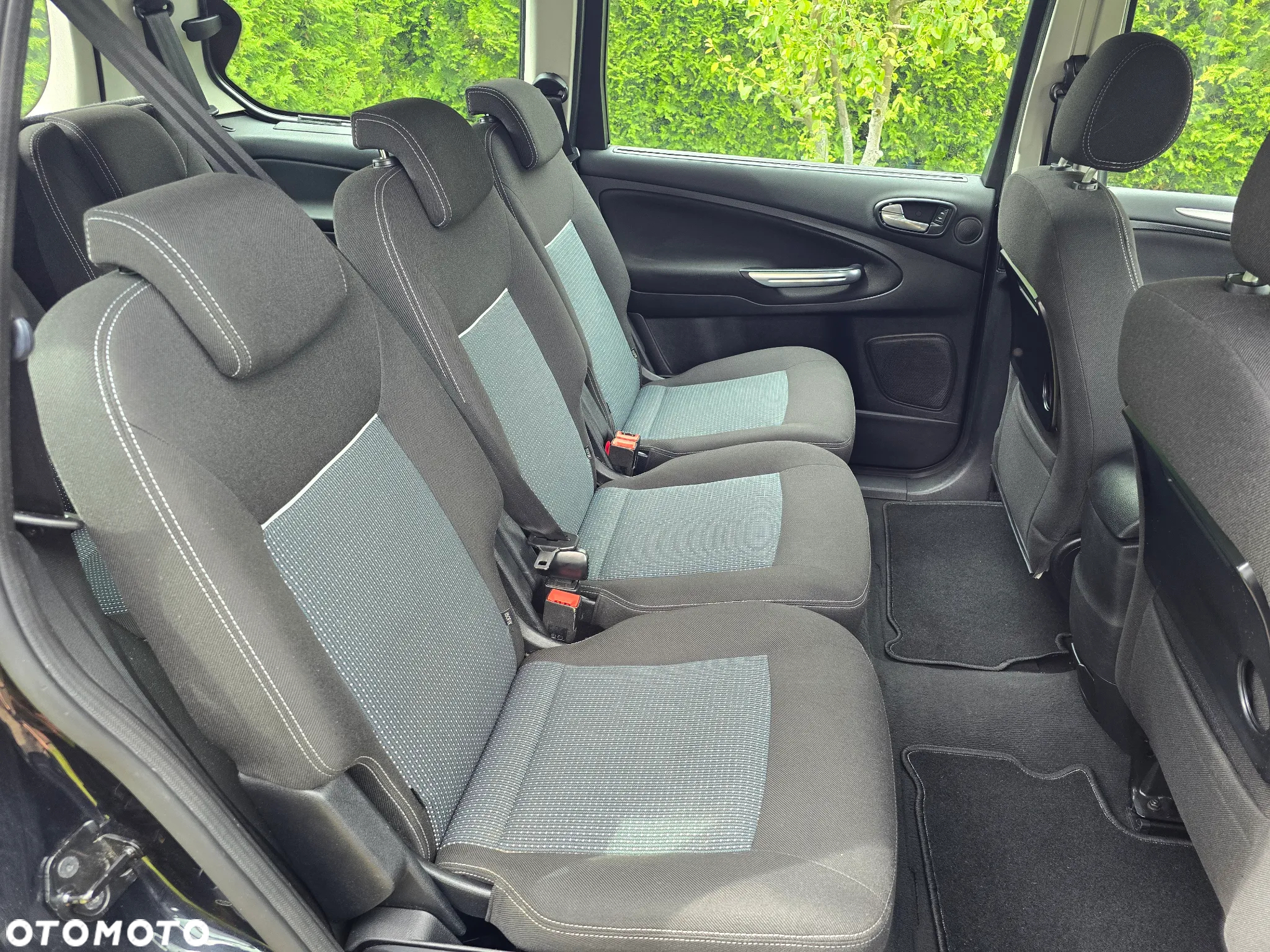 Ford Galaxy 2.0 TDCi Titanium - 13