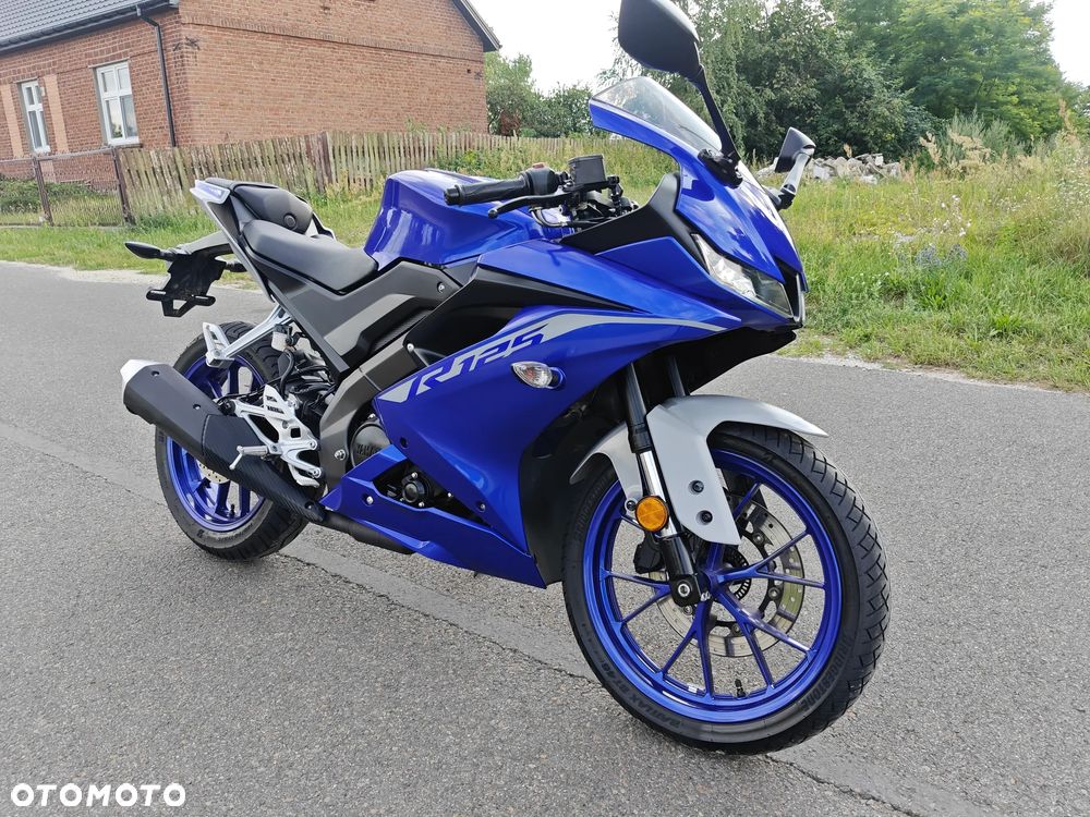 Yamaha YZF - 1