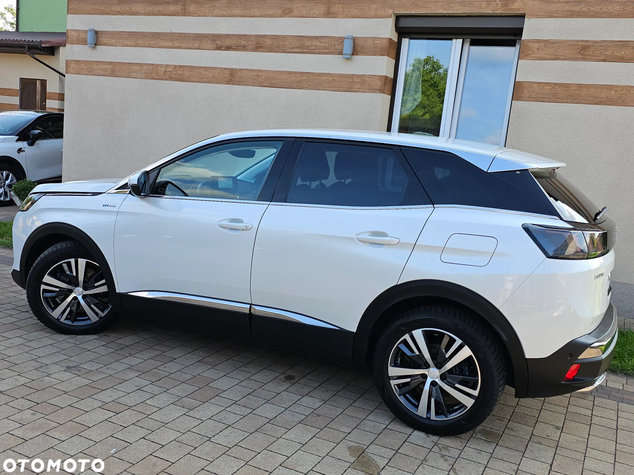 Peugeot 3008 Plug-In Hybrid 225 e-EAT8 Allure Pack - 9