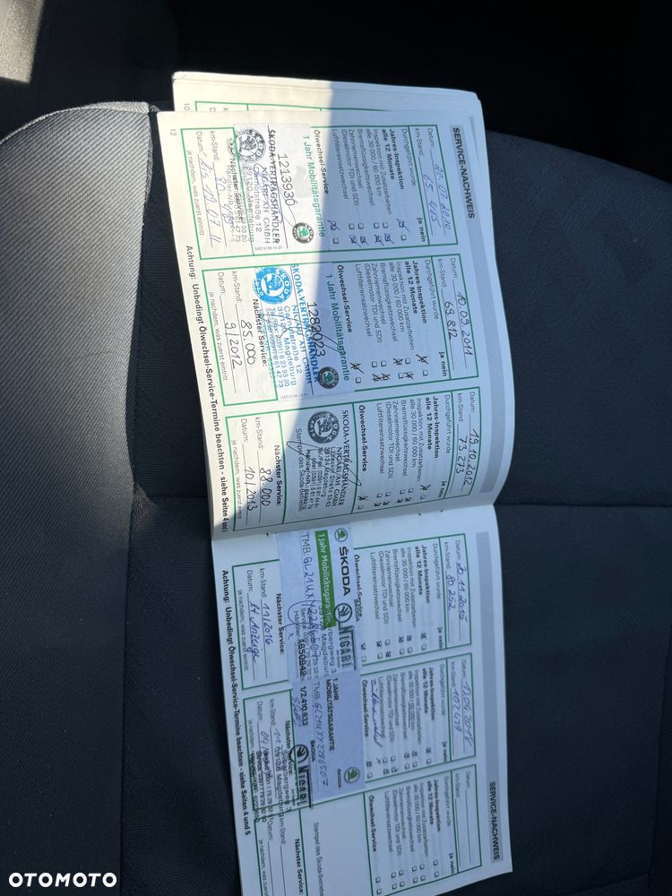 Skoda Octavia 1.8T Elegance - 24