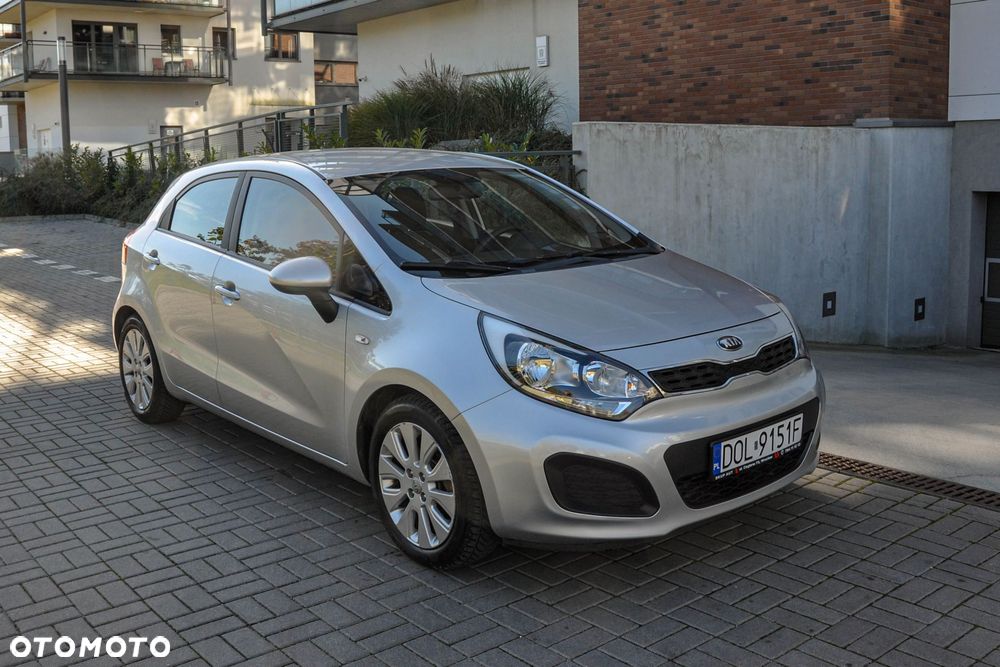 Kia Rio - 6