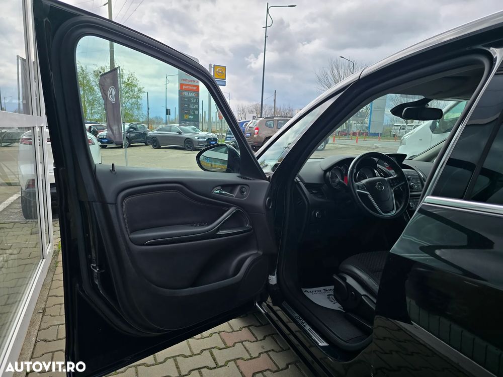 Opel Zafira - 16