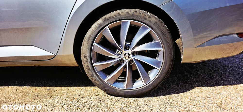 Skoda Superb 1.5 TSI ACT L&K - 9
