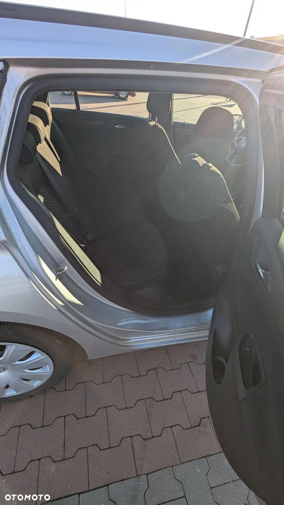 Opel Astra V 1.6 CDTI Dynamic S&S - 10