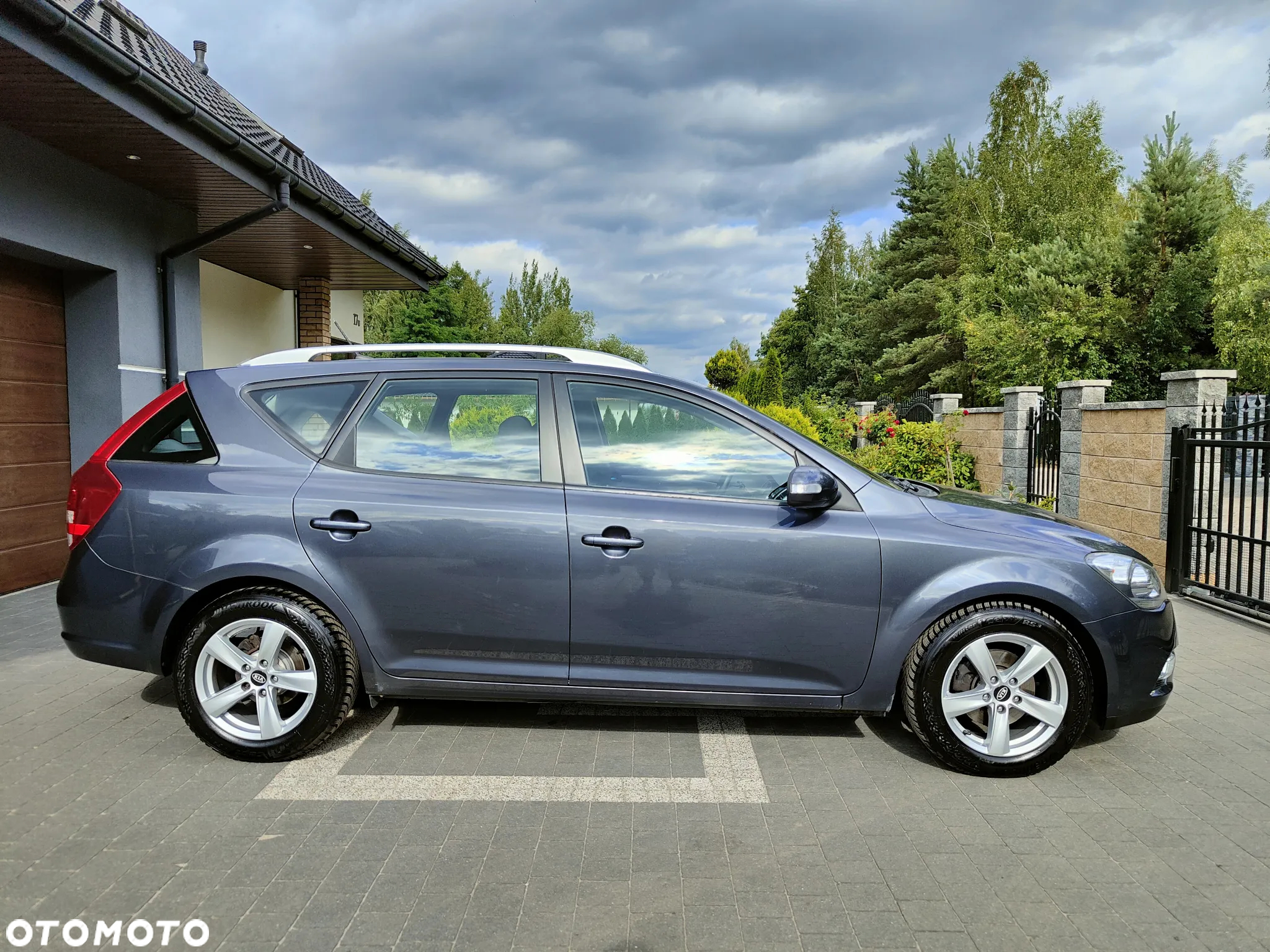 Kia Ceed 1.6 CVVT SW Spirit - 27