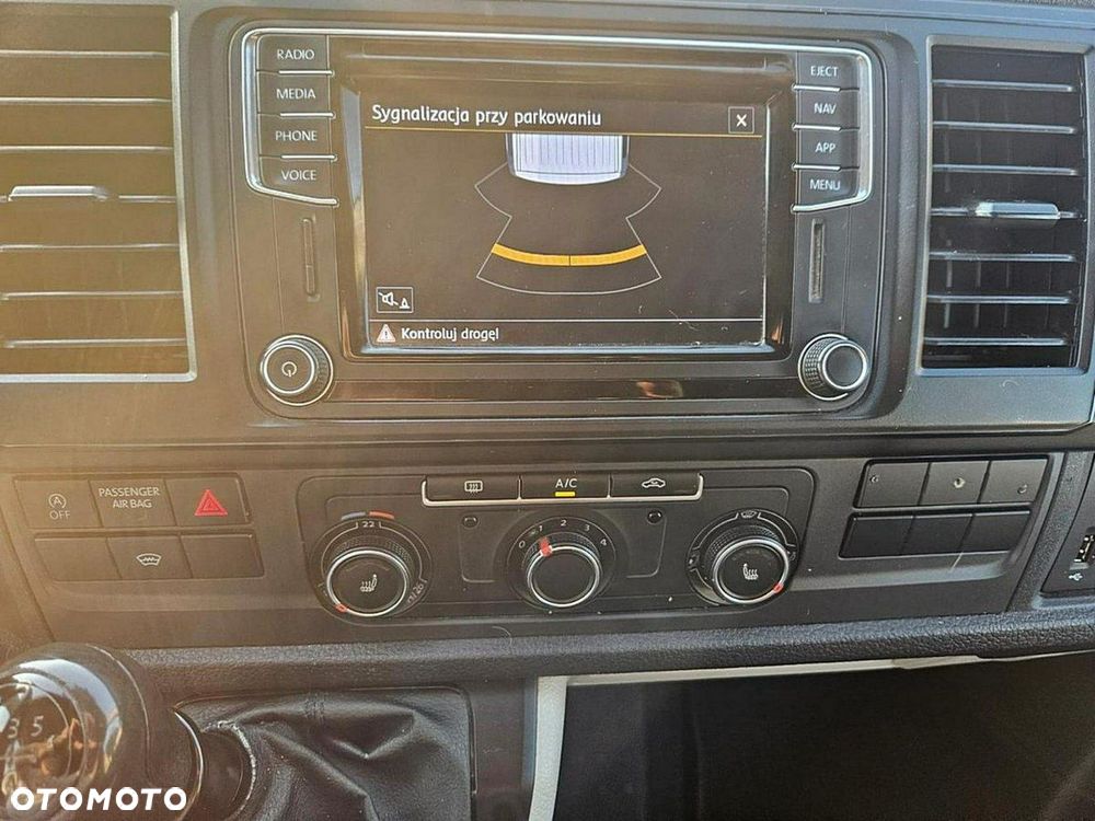 Volkswagen Transporter - 15