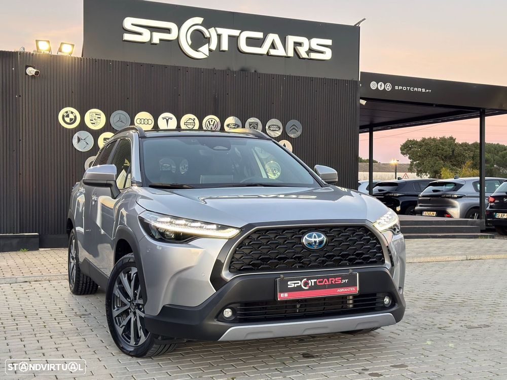 Toyota Corolla Cross 2.0 Hybrid Luxury - 1