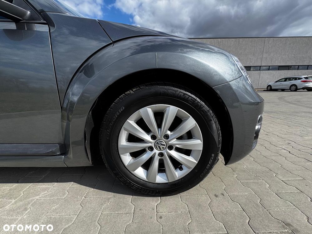 Volkswagen Beetle 2.5 - 9