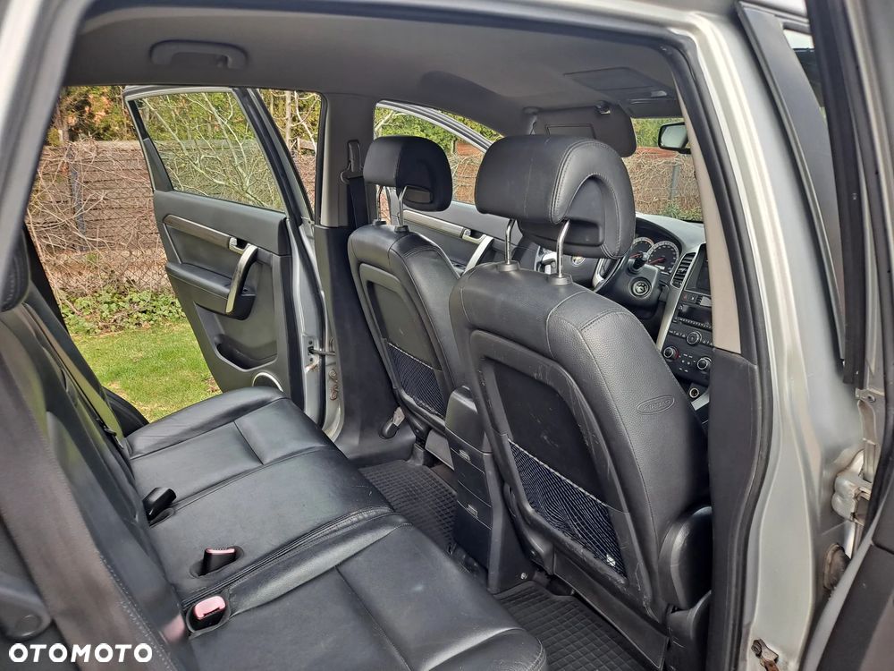 Chevrolet Captiva 2.0 d High - 9