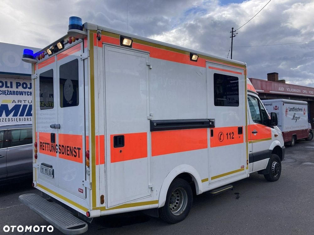 Mercedes-Benz Sprinter - 5