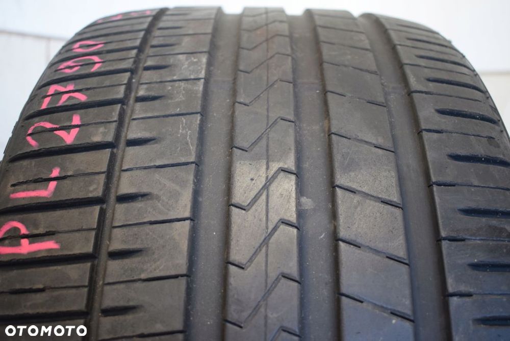 ZR22 295/30 Falken Azenis FK510 SUV Pojedyncza