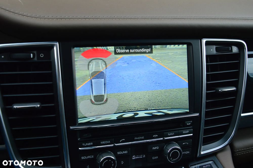 Porsche Panamera 4S - 39