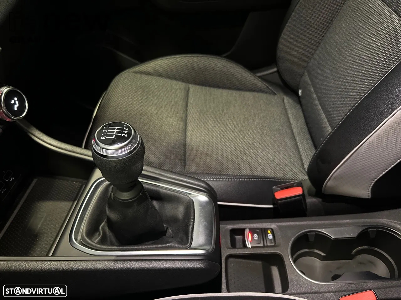 Renault Captur 1.0 TCe Intens - 18