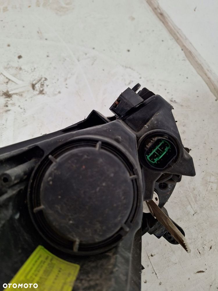 hyundai i40 2015- lift lampa lewa xenon zielona kostka skretna przod eu - 2