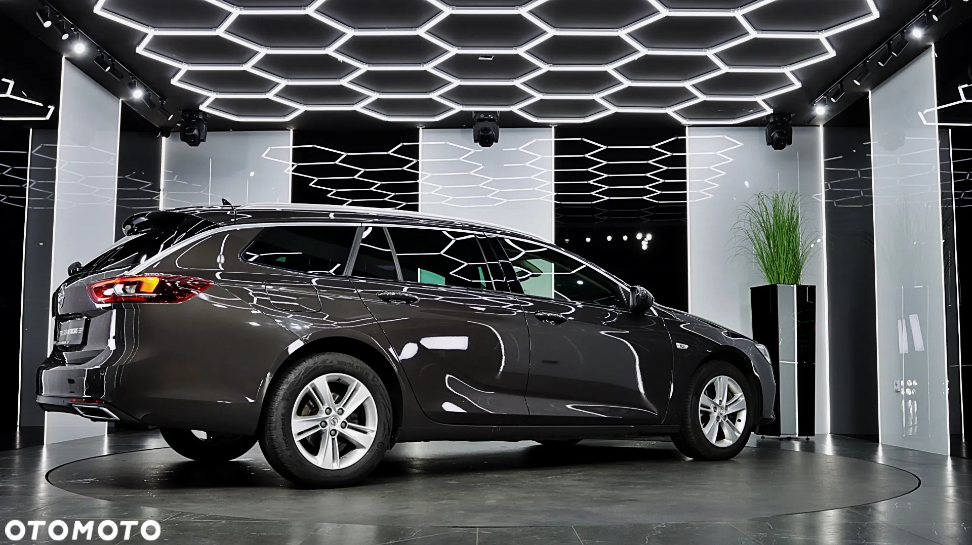 Opel Insignia 2.0 CDTI Elegance S&S - 10