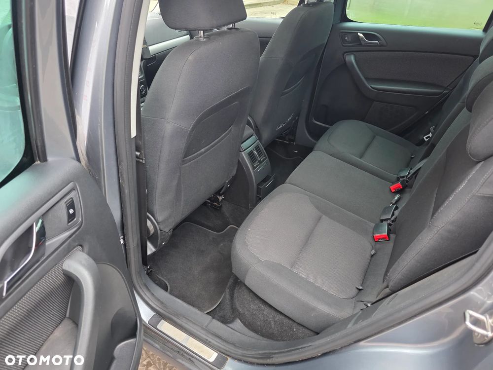 Skoda Yeti 1.2 TSI Elegance DSG - 35