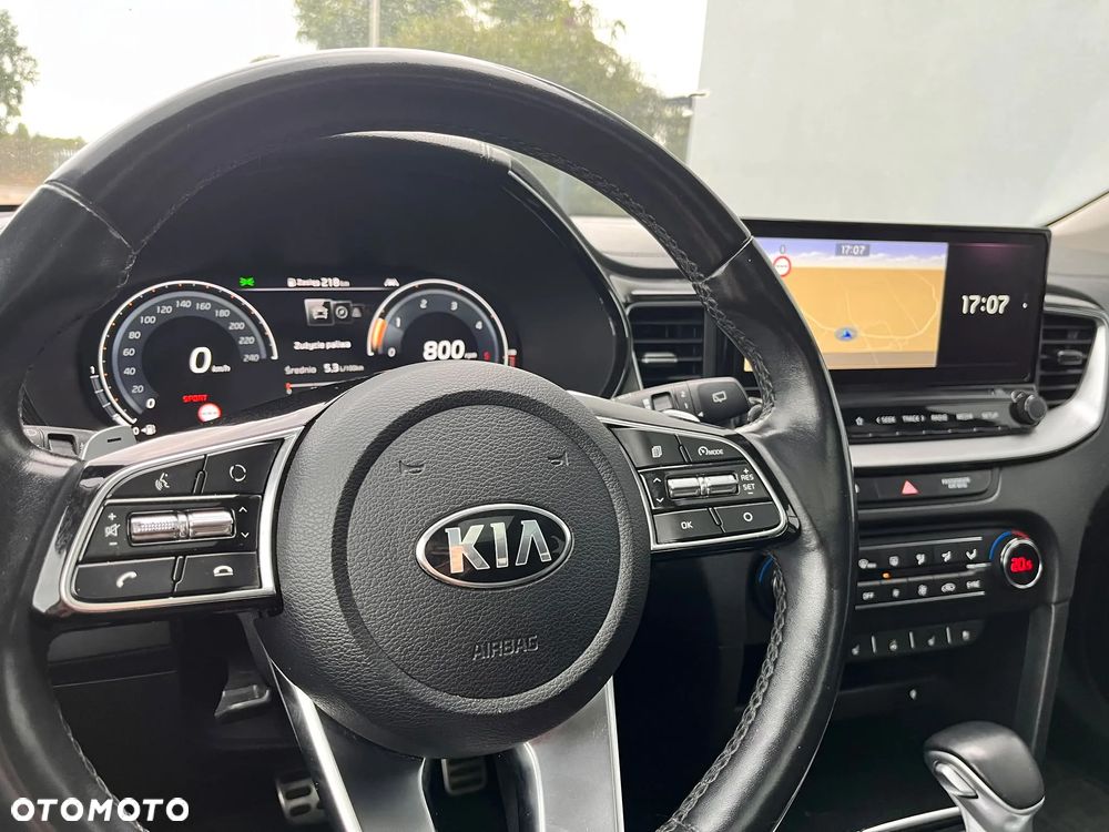 Kia XCeed 1.6 CRDi mHEV L Business Line DCT - 18