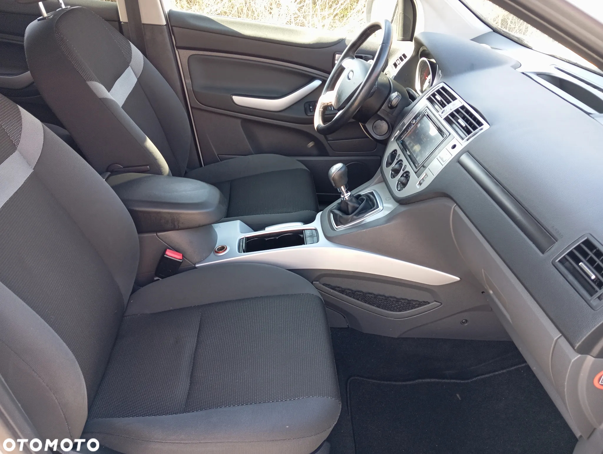 Ford Kuga 2.0 TDCi 2x4 Trend - 34