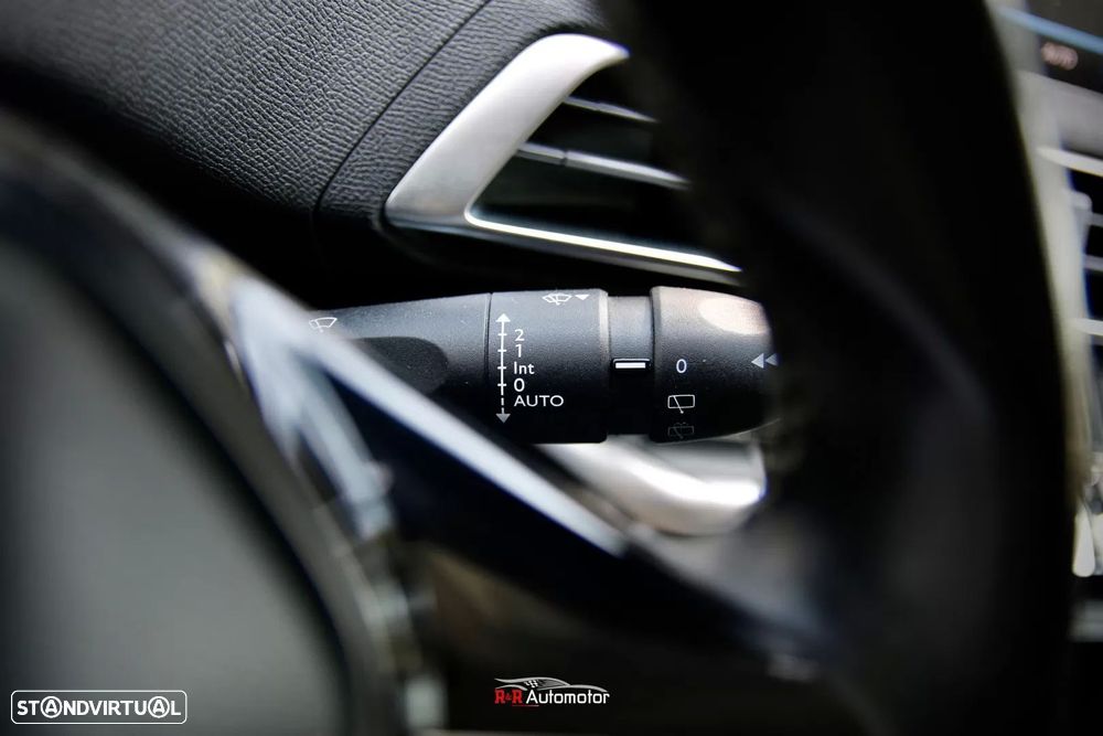 Peugeot 3008 1.5 BlueHDi Active - 23