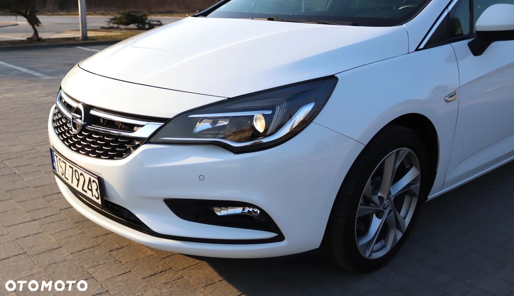 Opel Astra 1.6 D (CDTI) Start/Stop Dynamic - 12