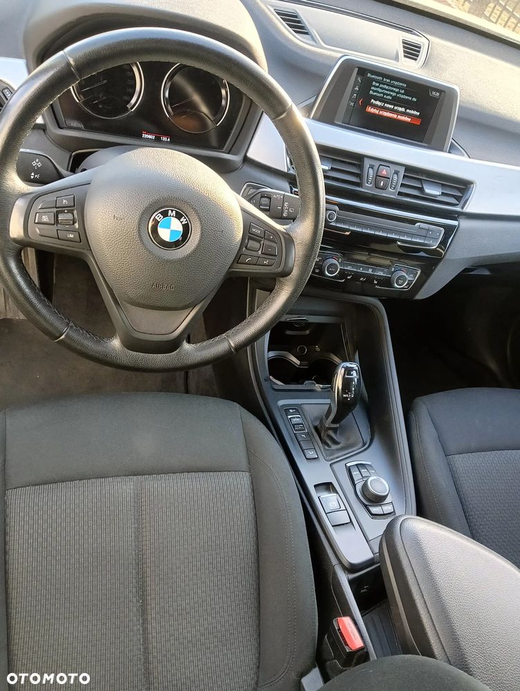 BMW X1 xDrive18d - 9