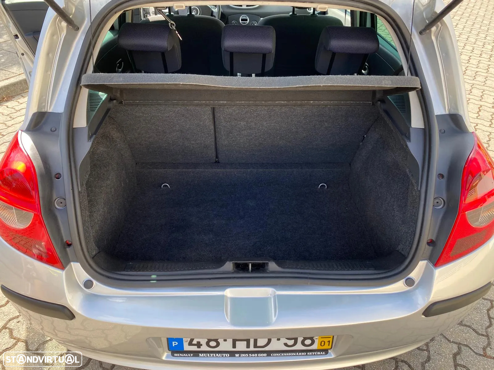Renault Clio 1.2 16V Dynamique S - 17