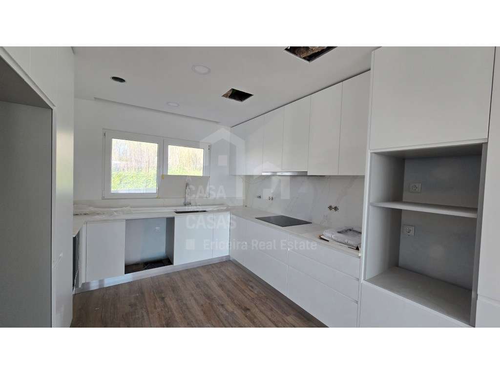 Vende Moradia T3 - Ericeira 1,5 km, A Casa das Casas - Grande imagem: 4/11