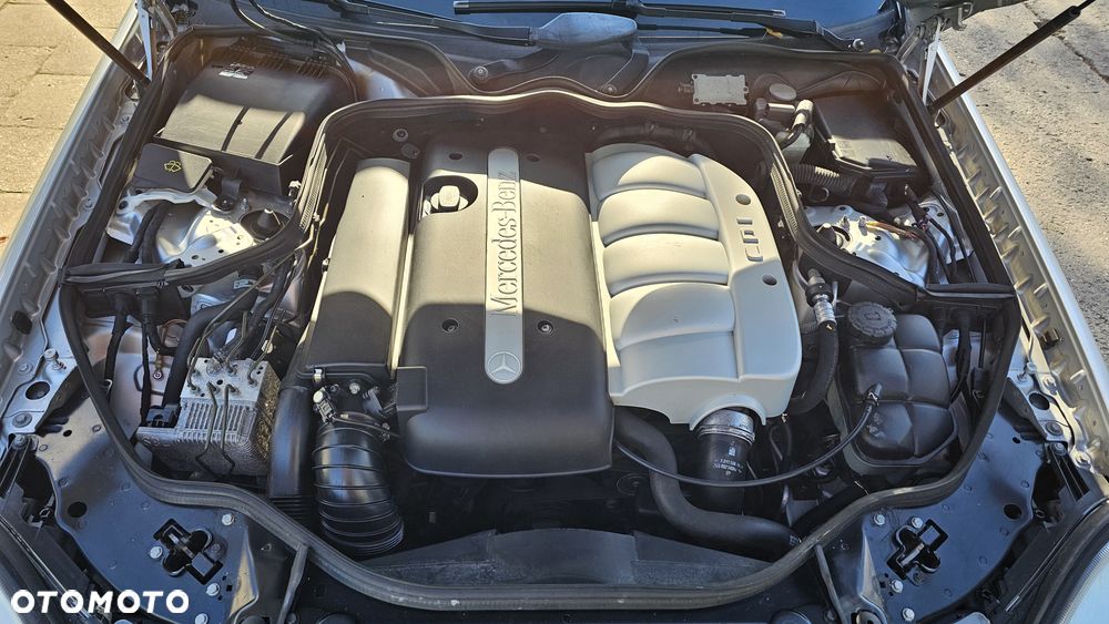 Mercedes-Benz Klasa E - 16