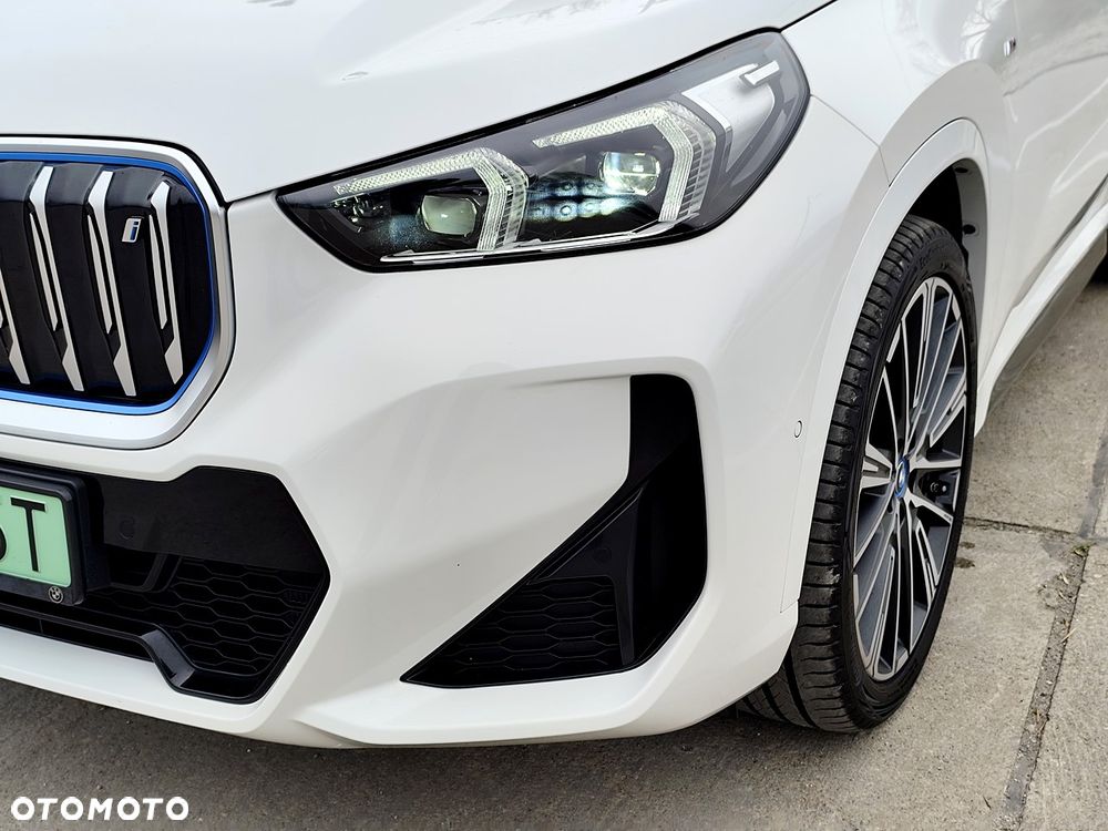 BMW iX1 xDrive30 66.5kWh M Sport - 30