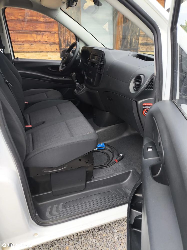 Mercedes-Benz VITO - 10
