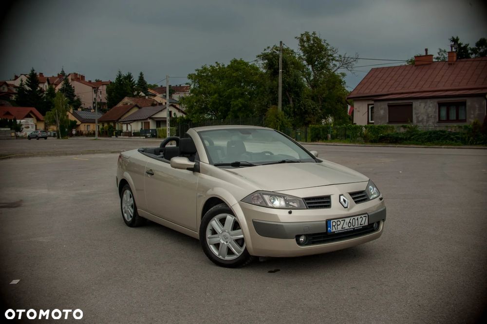Renault Megane 2.0 Privilege - 1