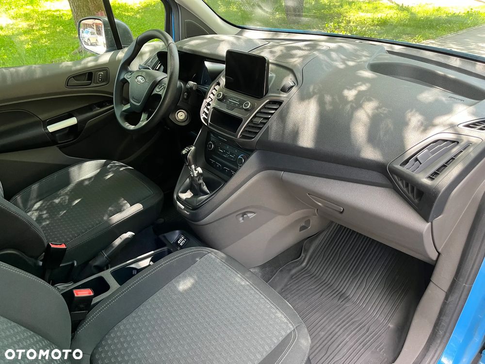 Ford Transit Connect - 13