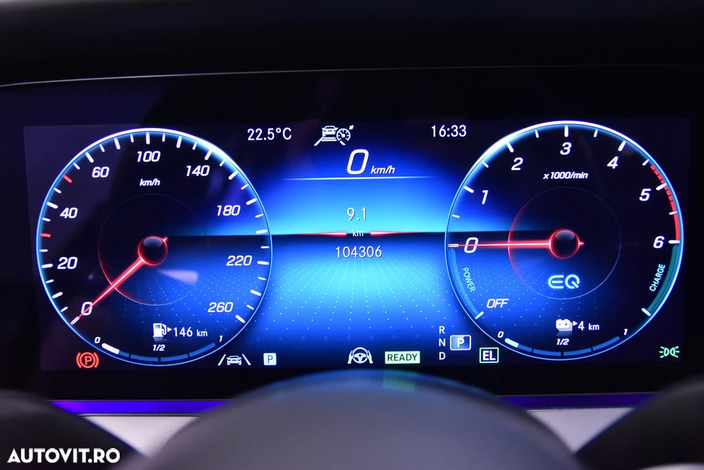 Mercedes-Benz E 300 de Aut. - 10