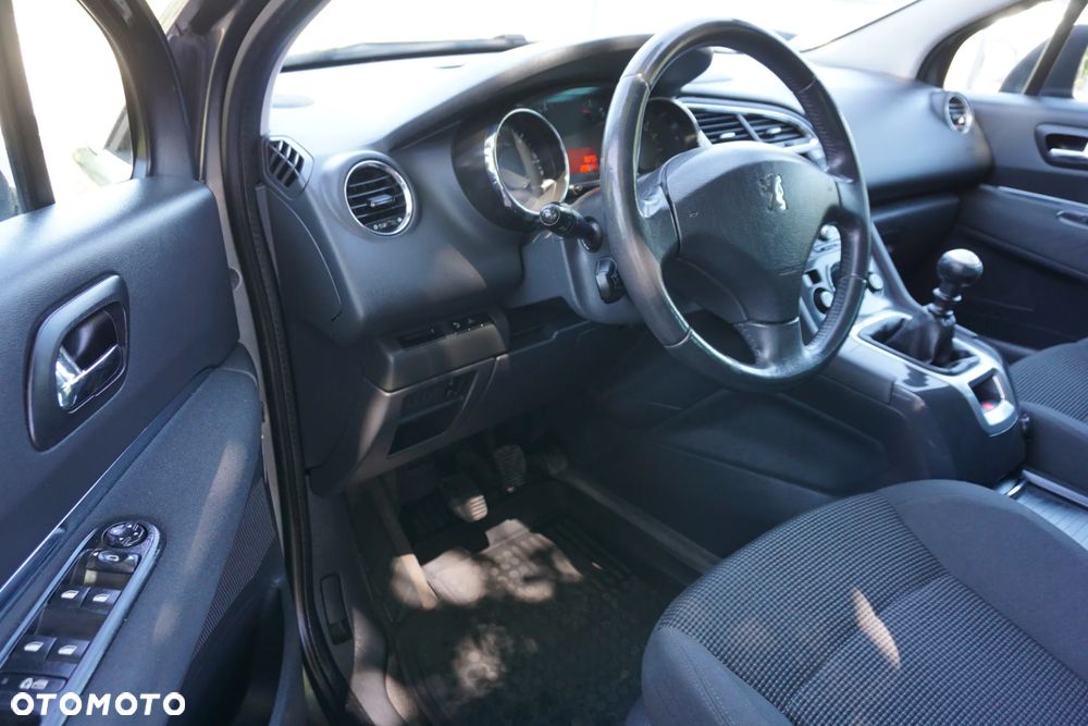Peugeot 5008 - 6