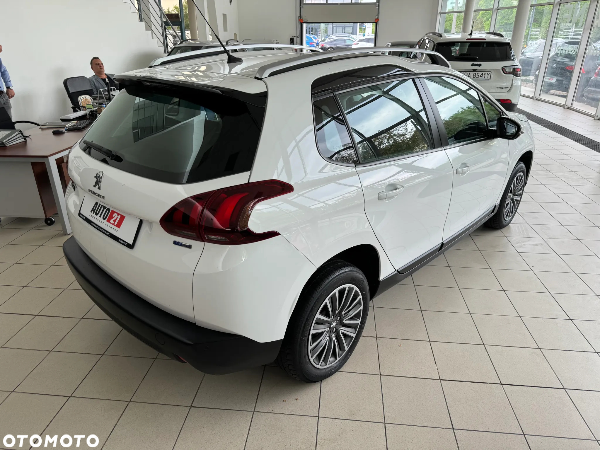Peugeot 2008 1.2 Pure Tech Active EU6 - 12