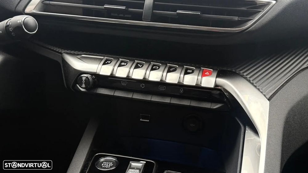 Peugeot 5008 1.2 Hybrid Allure Pack e-DCS6 - 19