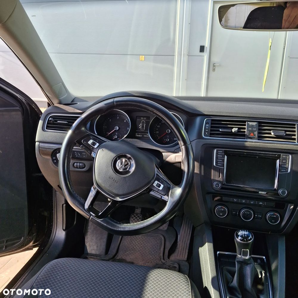 Volkswagen Jetta 2.0 TDI DPF BMT Comfortline - 17