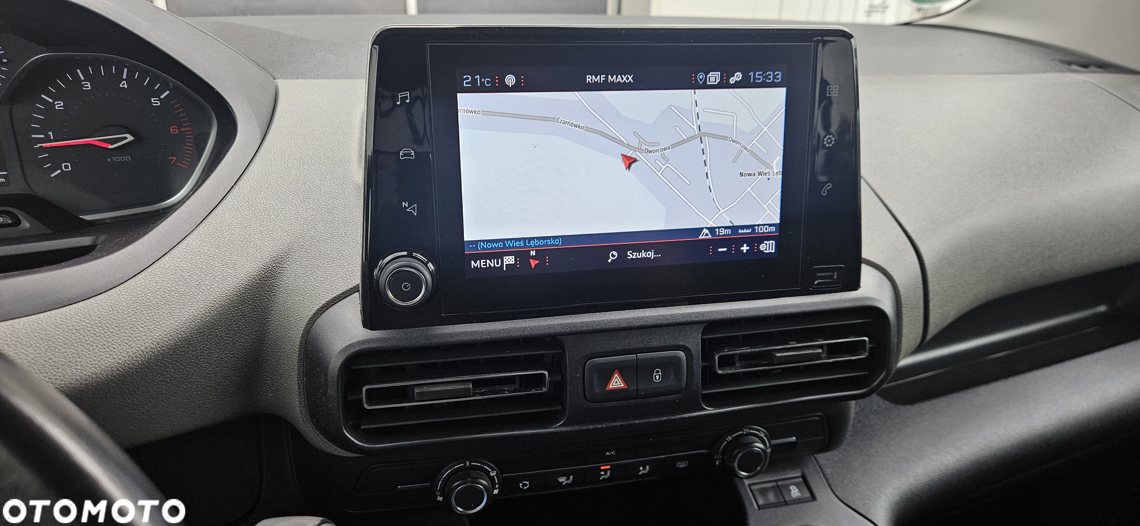 Peugeot Rifter 1.5 BlueHDI Active - 28
