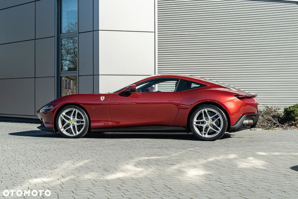 Ferrari Roma - 7