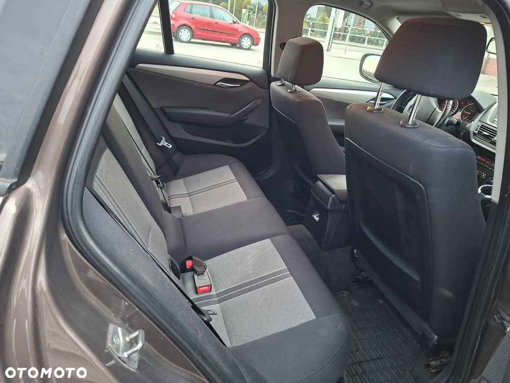 BMW X1 xDrive20d - 11