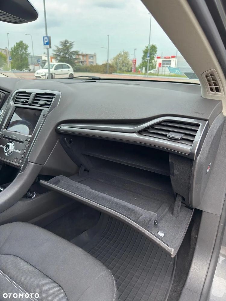 Ford Mondeo 2.0 EcoBlue Titanium - 4