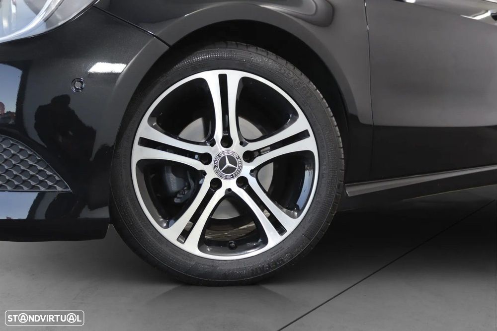 Mercedes-Benz A 180 CDI (BlueEFFICIENCY) Urban - 15