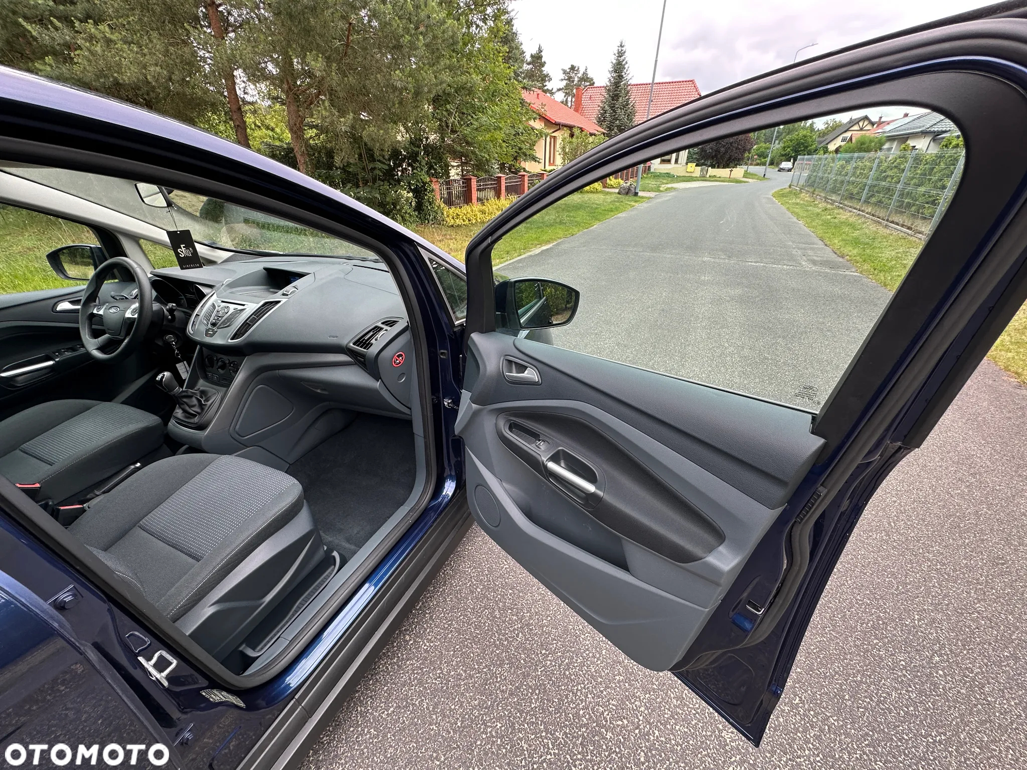 Ford C-MAX 1.6 Ambiente - 26